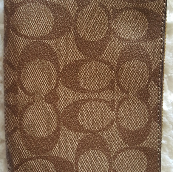 Coach Wrislet New! - Picture 3 of 4